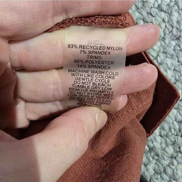 TITLE NINE shorts - Picture 4 of 4